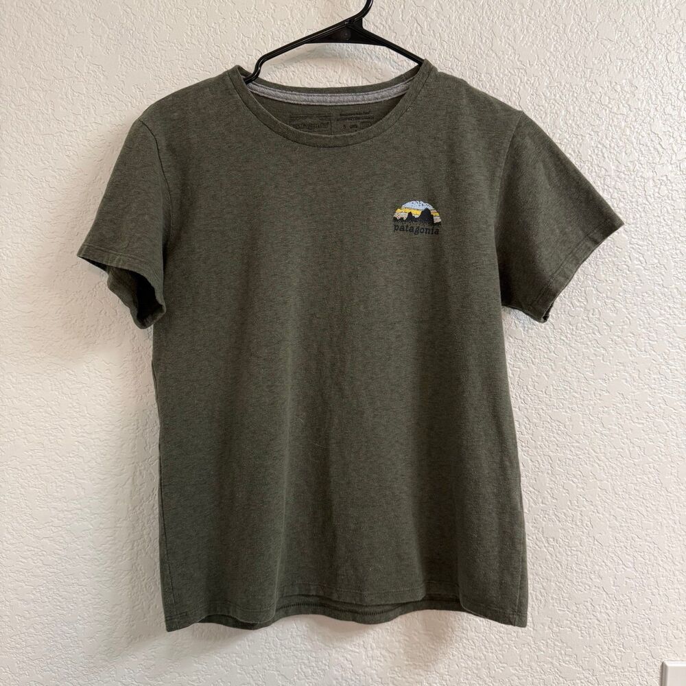 Patagonia Olive Green Short Sleeve Tee with Mountain Patch